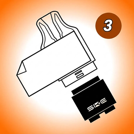 Prepare Your Pod & Container Remove the stoppers and stickers from the pod and container.